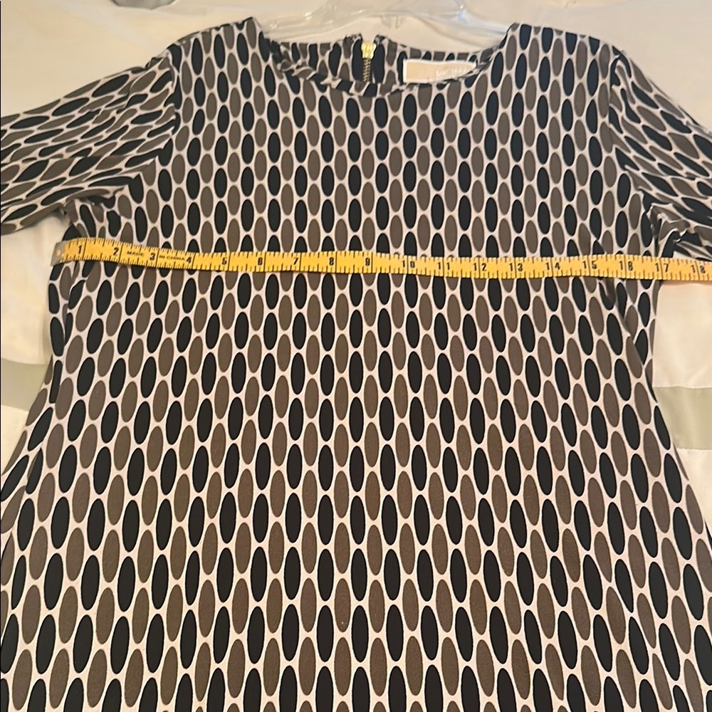 Michael Kors Elegant Black, olive green and taupe Patterned Dress size 4P - Picture 11 of 12